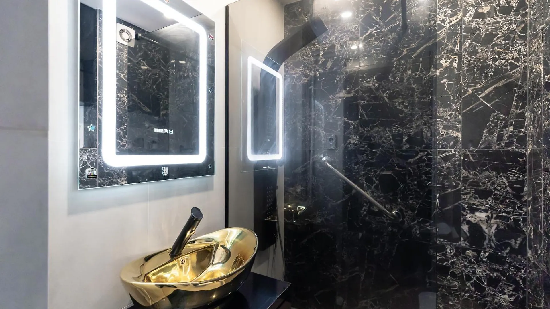 Lazys Haven Modern 3R Apt In City Center Bükreş Daire