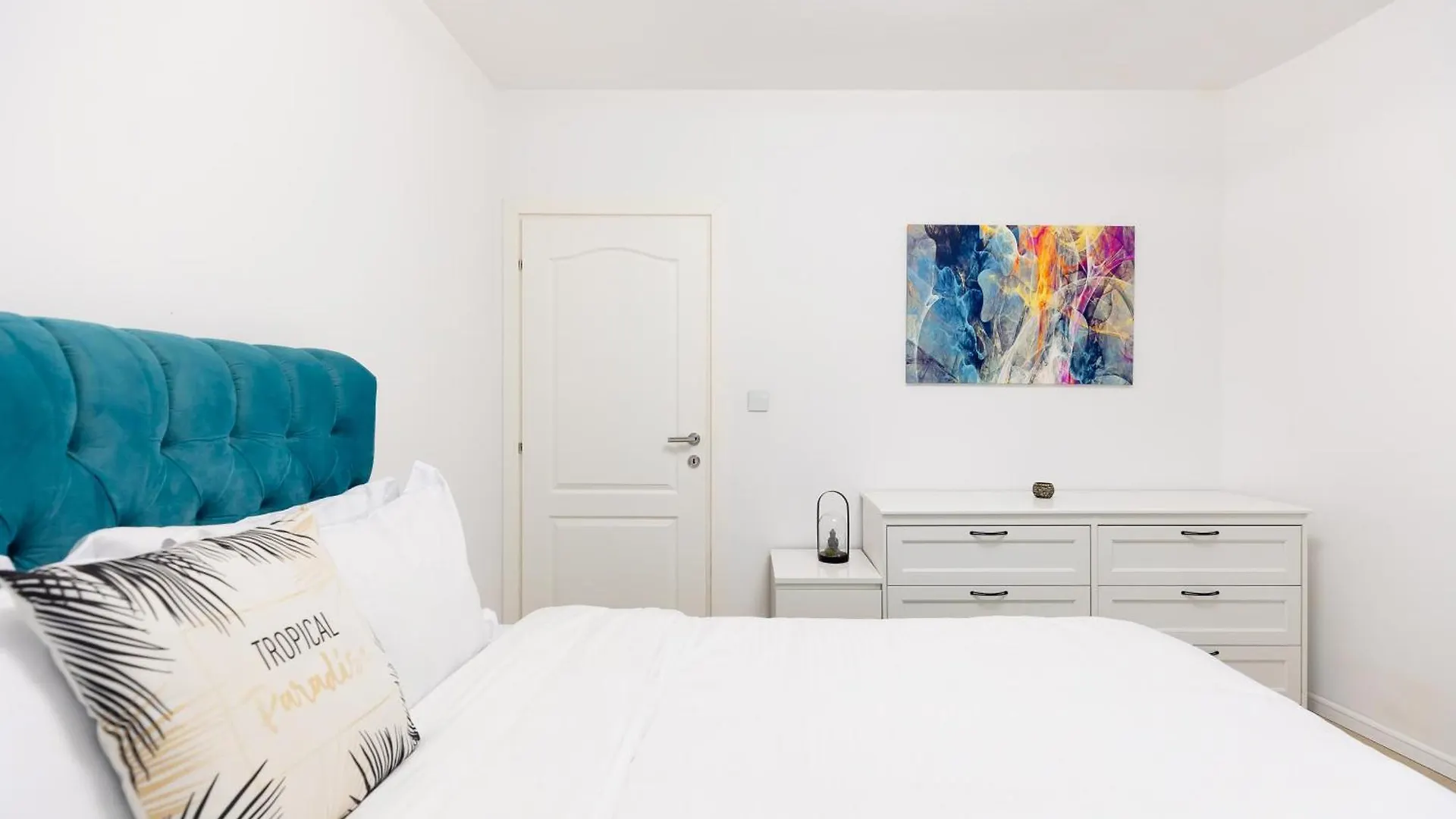 Lazys Haven Modern 3R Apt In City Center Bükreş